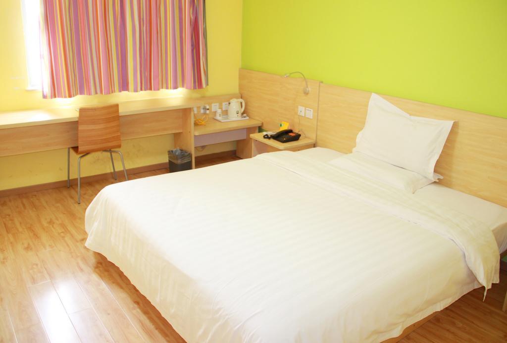 7Days Inn Guangzhou Zhongda North Gate Square חדר תמונה