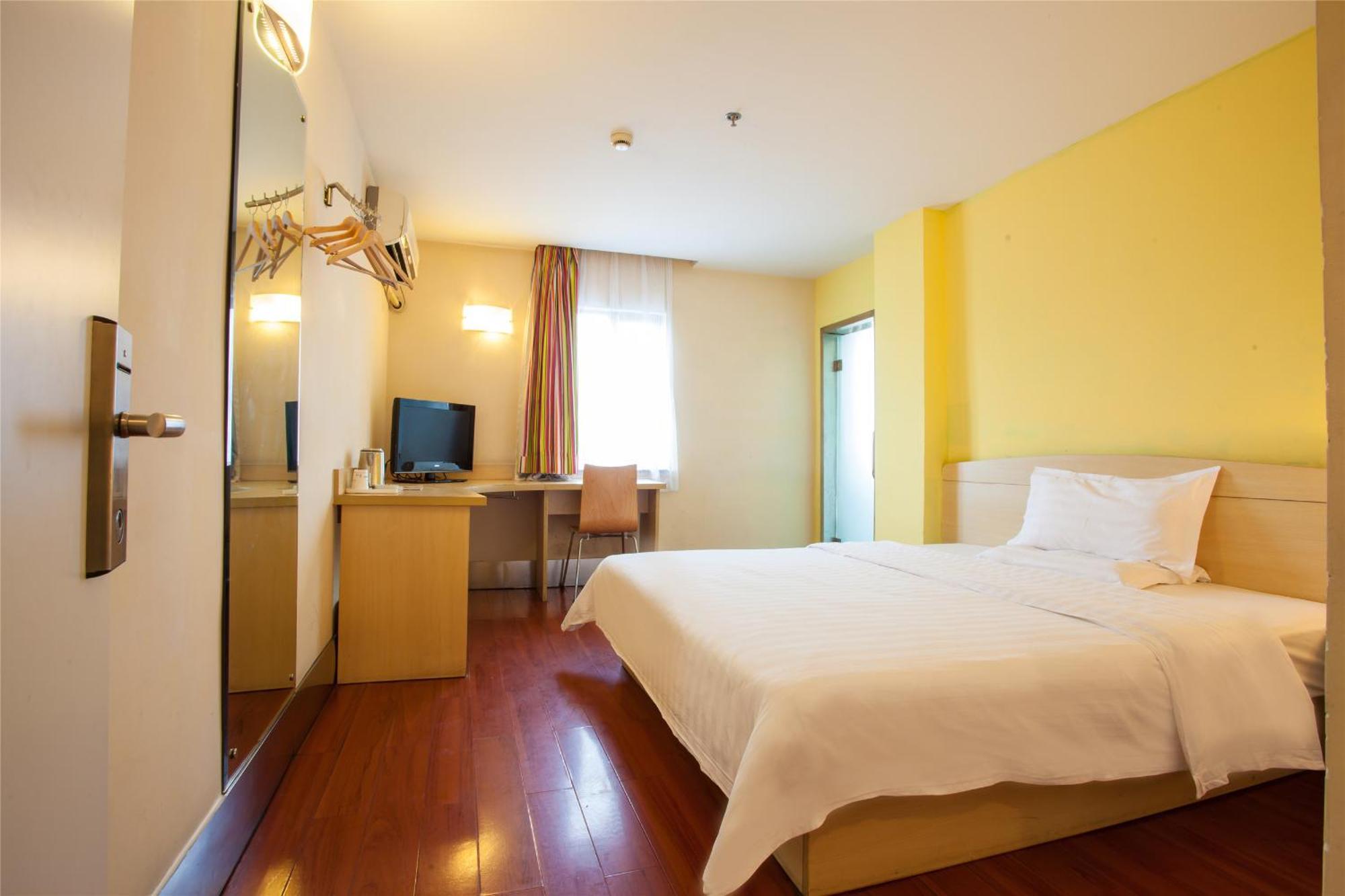 7Days Inn Guangzhou Zhongda North Gate Square מראה חיצוני תמונה